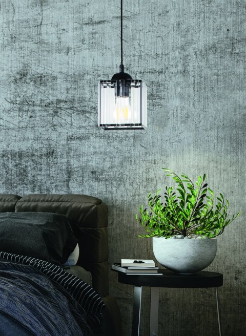 GLASSIA LAMPA WISZĄCA CZARNY 1X40 E27 KLOSZ CZARNY+KRYSZTAŁY BEZBARWNE GLASSIA LAMPA WISZĄCA CZARNY 1X40 E27 KLOSZ CZARNY+KRYSZTAŁY BEZBARWNE