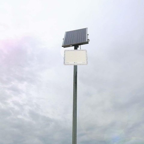 Projektor LED Solarny V-TAC 30W Pilot, AUTO, Timer, IP65 Biały VT-240W-W 4000K 2600lm
