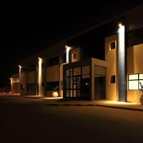 Projektor LED V-TAC 100W SAMSUNG CHIP Biały VT-100 3000K 8000lm 5 Lat Gwarancji