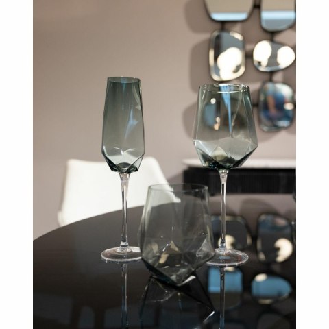 KARE komplet 4 kieliszków do wina DIAMOND SMOKE 660 ml KARE komplet 4 kieliszków do wina DIAMOND SMOKE 660 ml
