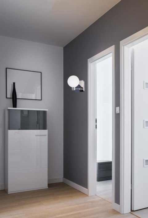 Oden lampa kinkiet chromowy 1x40w g9 klosz biały Oden lampa kinkiet chromowy 1x40w g9 klosz biały